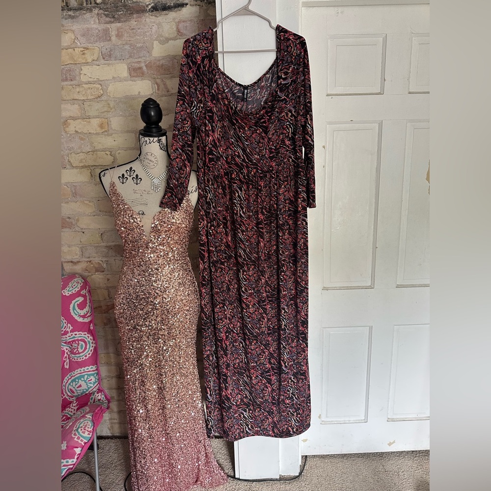 NWT 24/7 Comfort Apparel Red Gown with 3/4 Sleeves for Prom